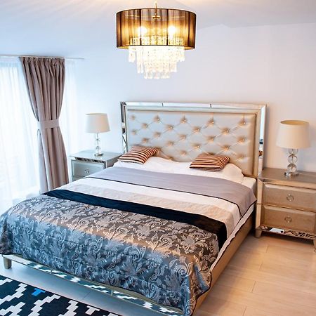 Kai Mountain Luxury Apartment Braszów Zewnętrze zdjęcie